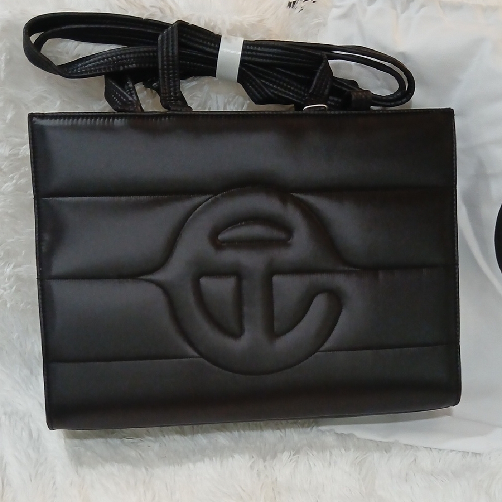 NWT Medium  Telfar Black Puffer Tote